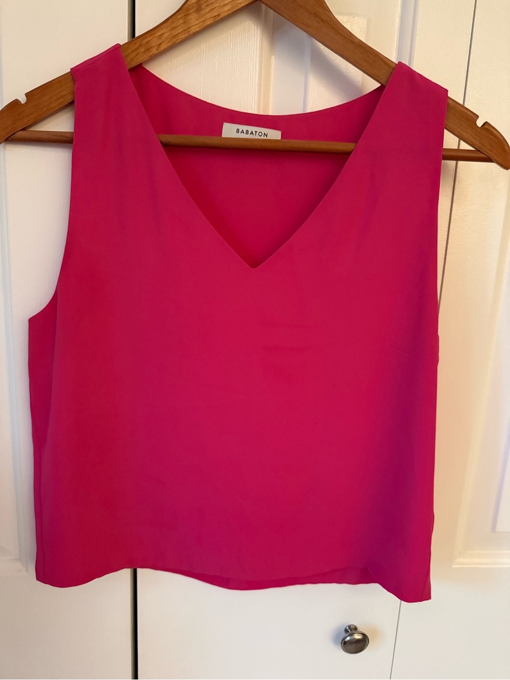 Babaton Hot Pink V-Neck Sleeveless Camisole